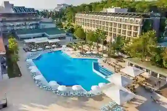 Гид по трансферу в Arma Leo Hotels 2026: Комфортный и безопасный трансфер из аэропорта Антальи – ATY VIP Transfer